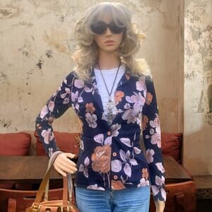 Vintage late 70s early 1980s Groovy Navy Floral Buttondown Blouse